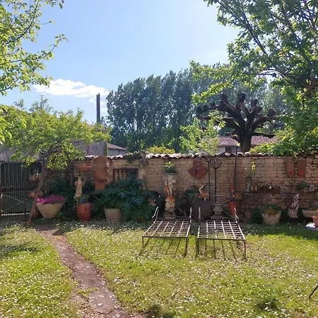 Bed & Breakfast Le Vieux Prieure Cresse