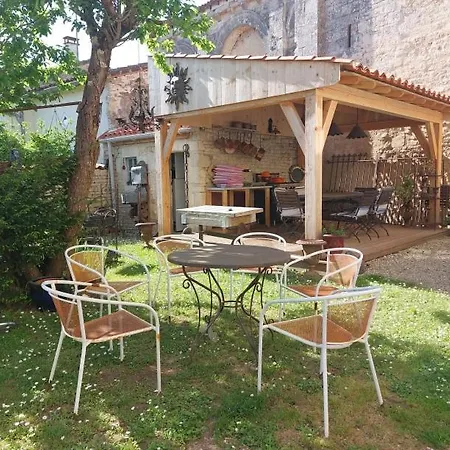 Bed & Breakfast Le Vieux Prieure Cresse
